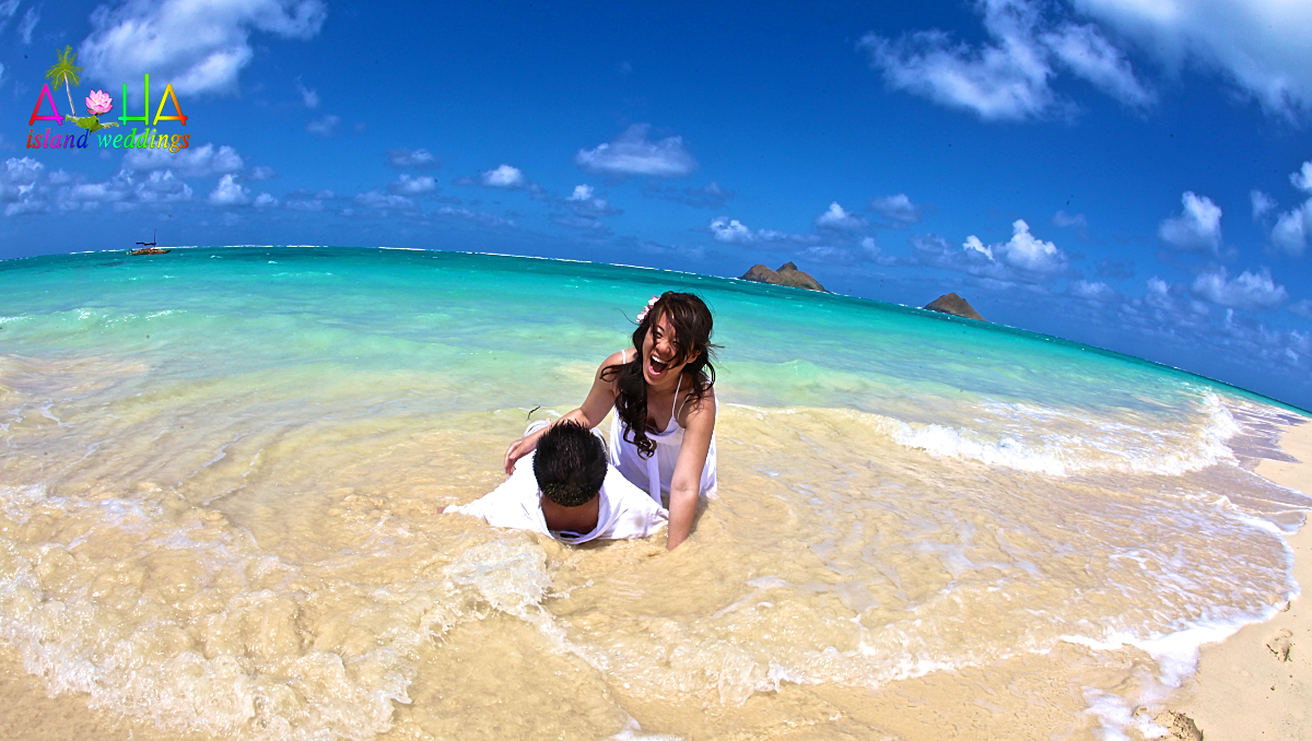 lanikai beauty with the waves of love laughing bride